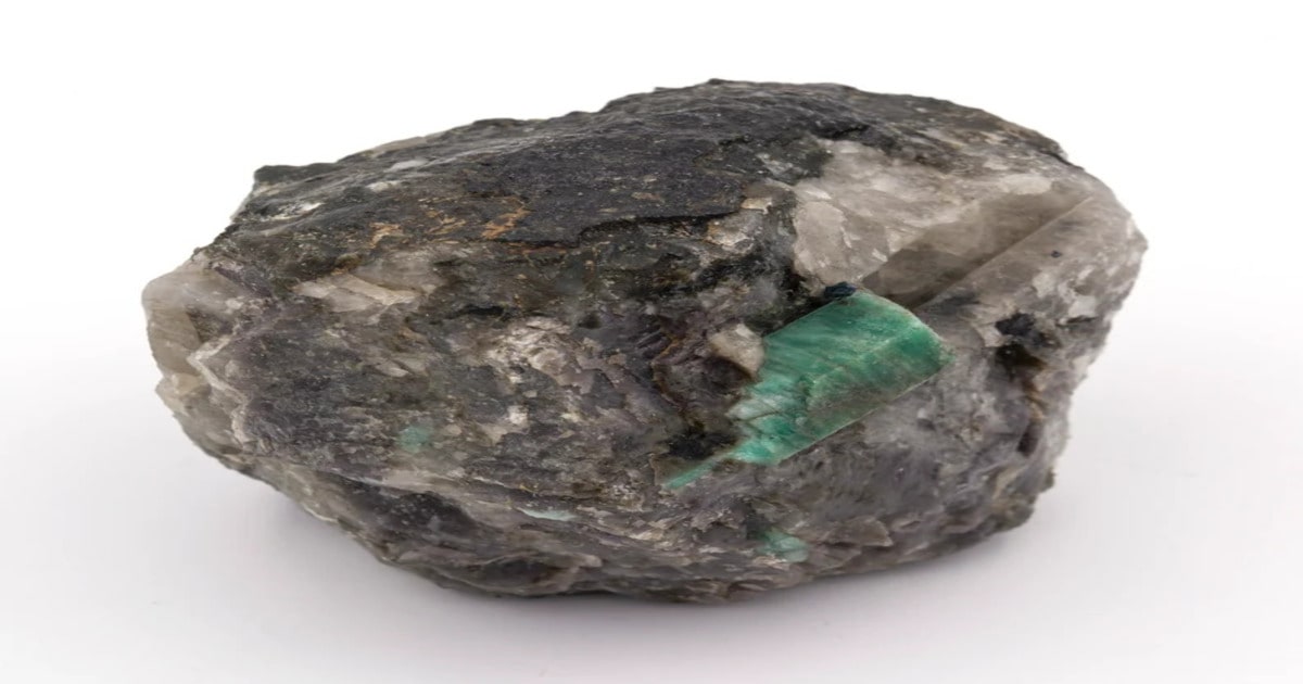 Raw emerald quartz